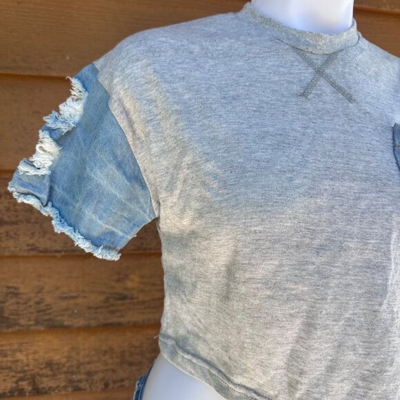 Thrill Jeans Cropped Tee With Distressed Denim Sleeves & Pocket Gray/Blue Womens - Picture 9 of 10